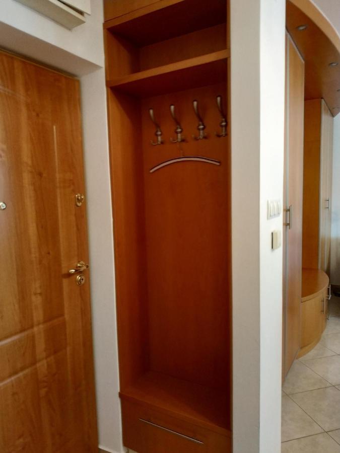 Zoya + Garaz Apartmán *